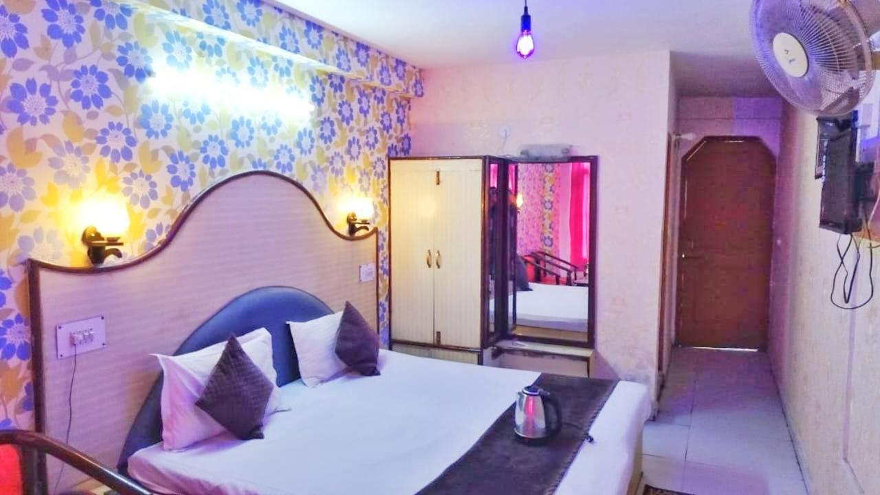 Hotel Gilbert Mountain View Manali  Exterior photo