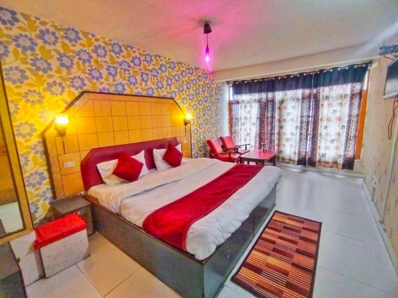 Hotel Gilbert Mountain View Manali  Exterior photo