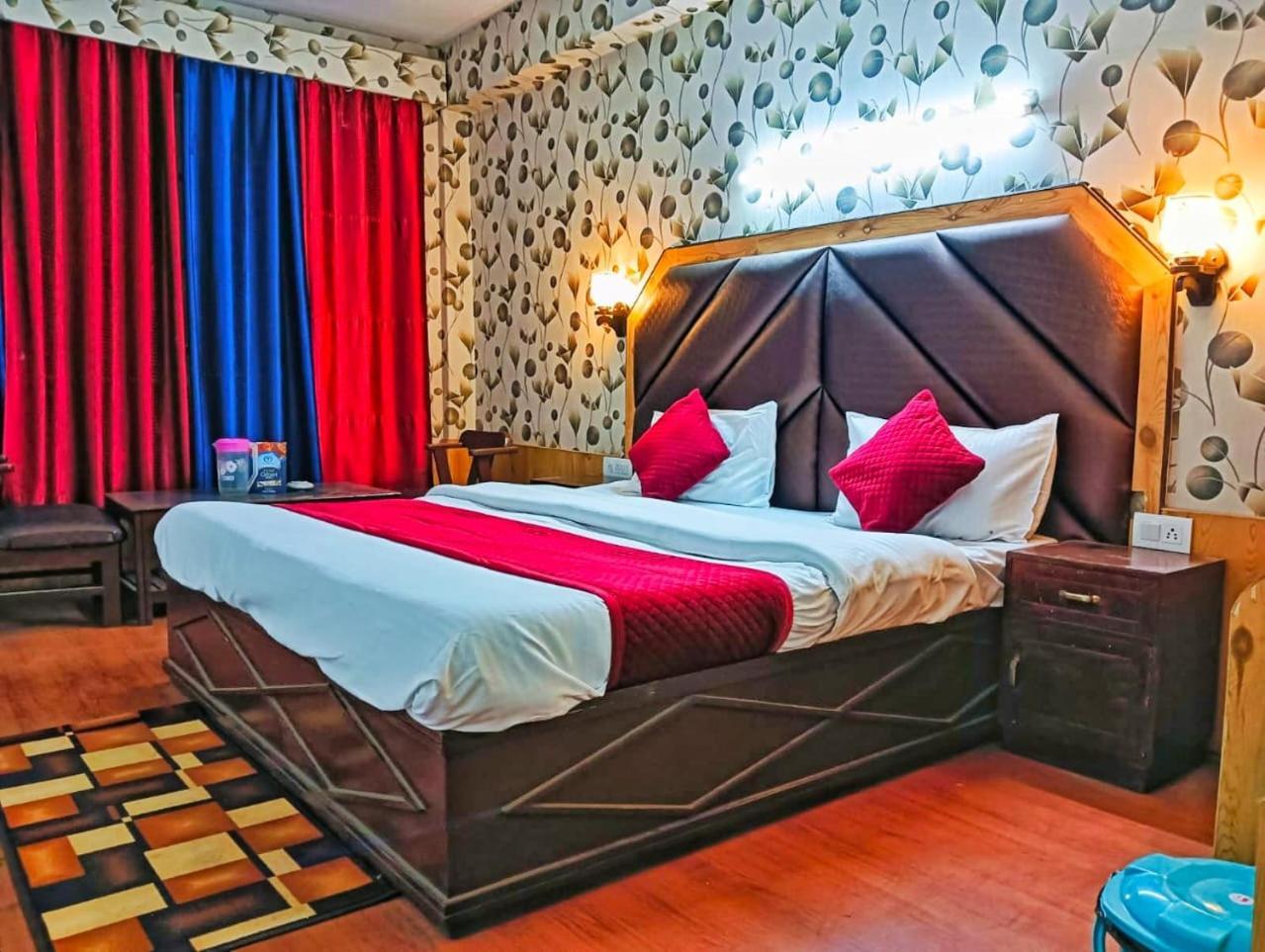 Hotel Gilbert Mountain View Manali  Exterior photo
