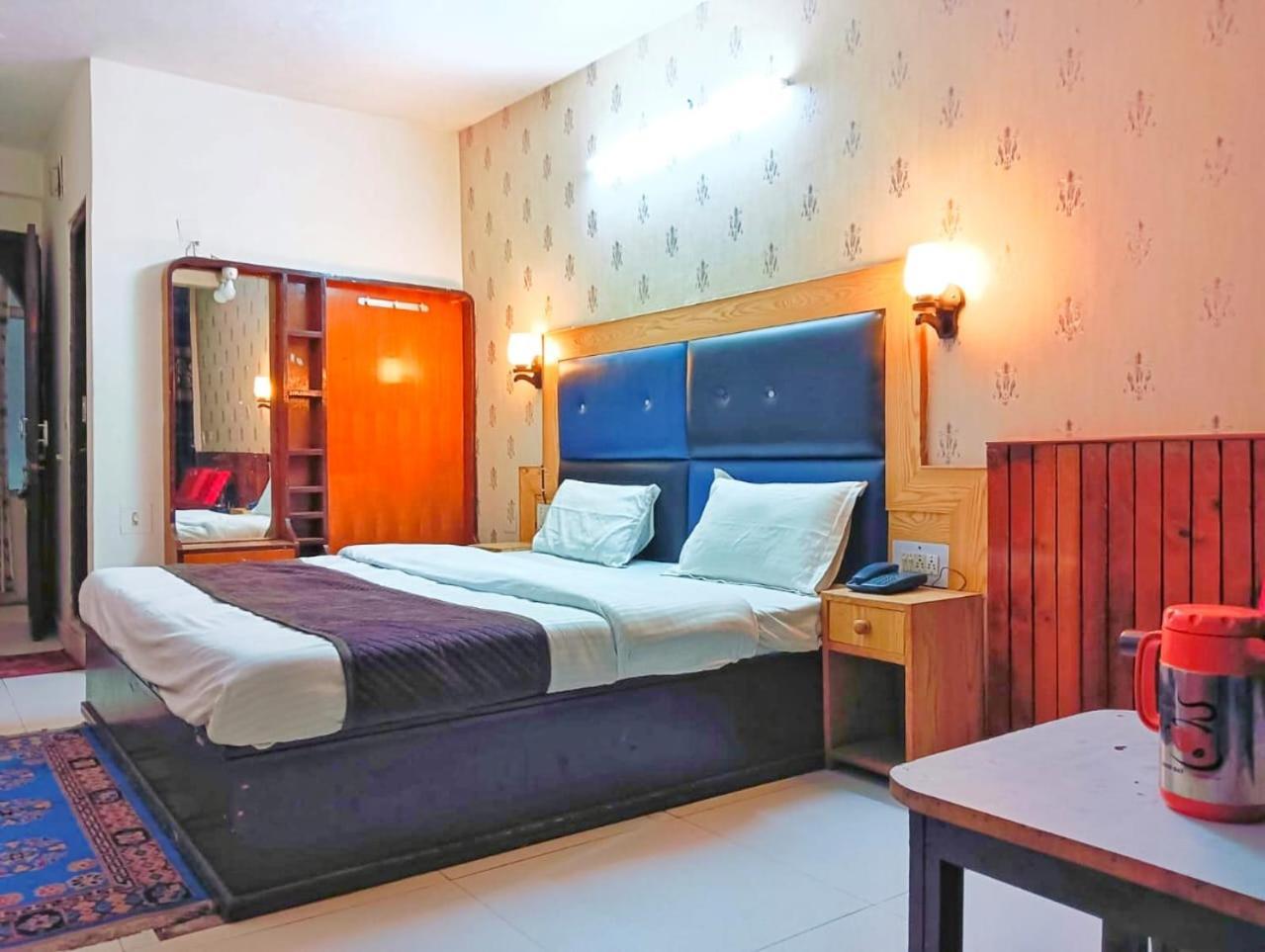 Hotel Gilbert Mountain View Manali  Exterior photo